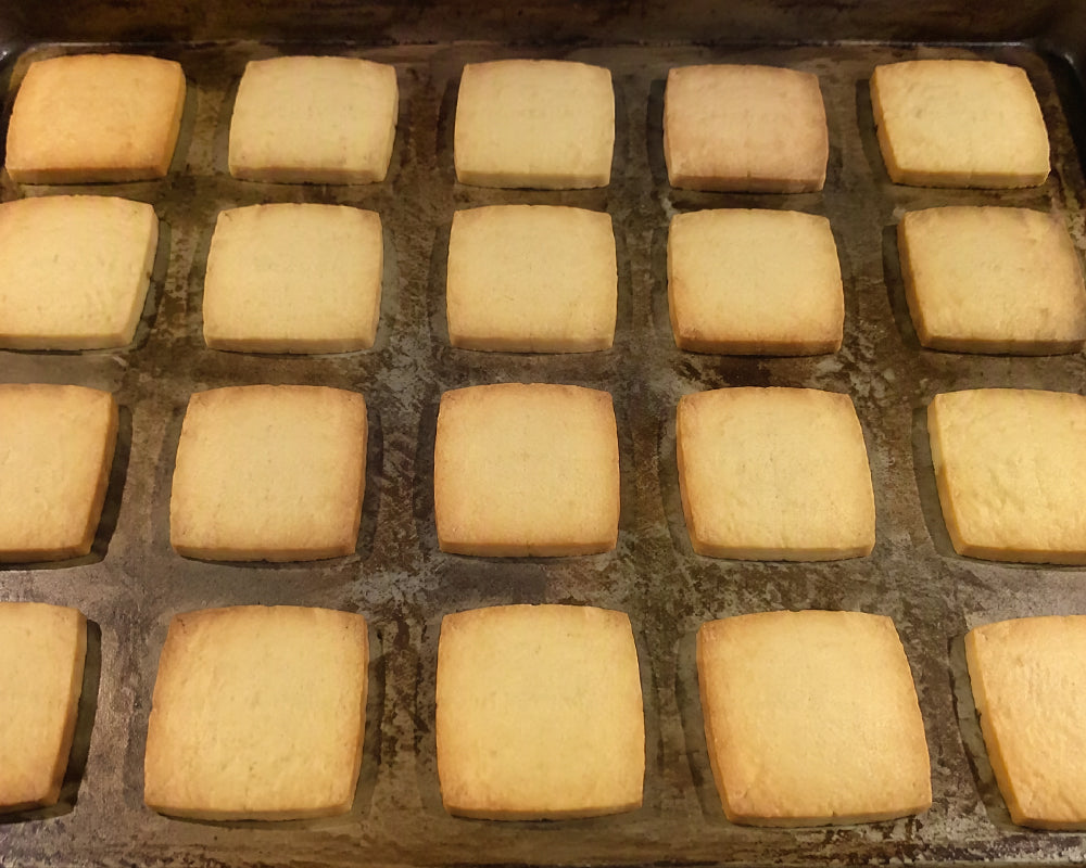 Before — plain pie crust