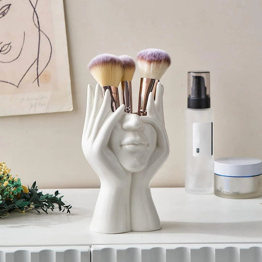 Creative Face-Holding Sculpture Makeup Brush Organizer